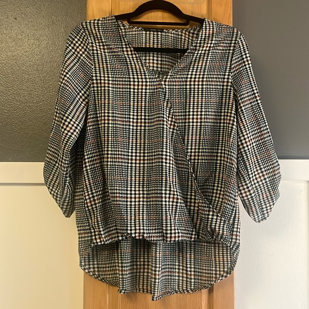 Business casual plaid top